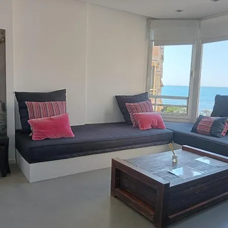 Appartement First Line Reme!