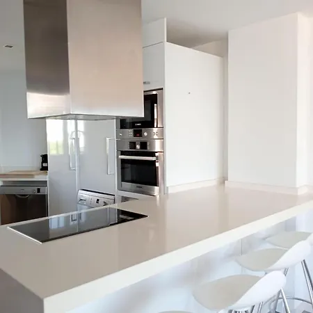 Apartment First Line Reme! *